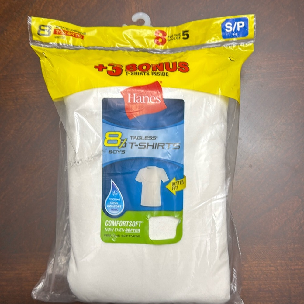 Hanes boys tagless t-shirts.